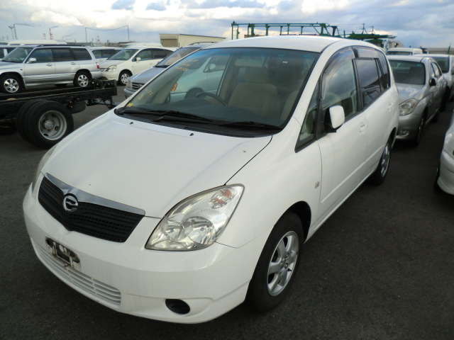 http://www.wy-it.jp/car/2001MODEL%20TOYOTA%20COROLLA%20SPACIO%20NZE121-3081393%20P6.jpg