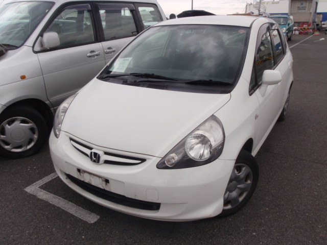 http://www.wy-it.jp/car/2007MODEL%20HONDA%20FIT%20GD1-2411198%20P9.JPG