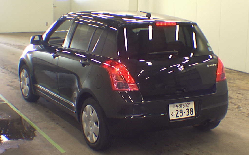 http://www.wy-it.jp/car/2007MODEL%20SUZUKI%20SWIFT%20ZC71S-418111%20P3.jpg