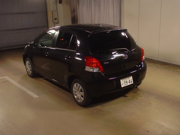 http://www.wy-it.jp/car/2008MODEL%20TOYOTA%20VITZ%20SCP90-2066455%20P3.jpg