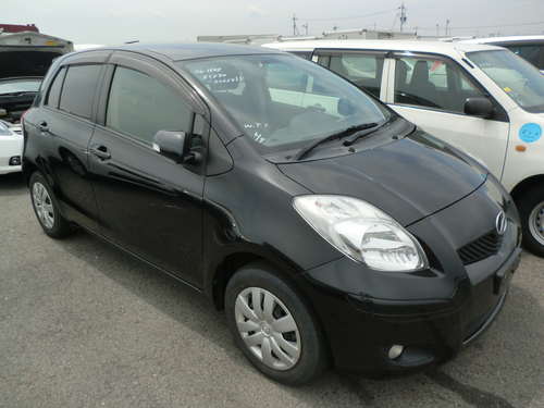 http://www.wy-it.jp/car/2008MODEL%20TOYOTA%20VITZ%20SCP90-2066455%20P7.jpg