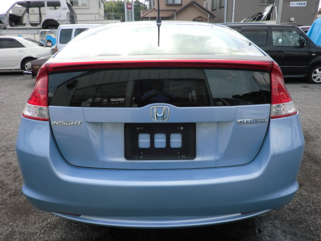 http://www.wy-it.jp/car/2010MODEL%20HONDA%20INSIGHT%20ZE2-1204893%20PP3.JPG