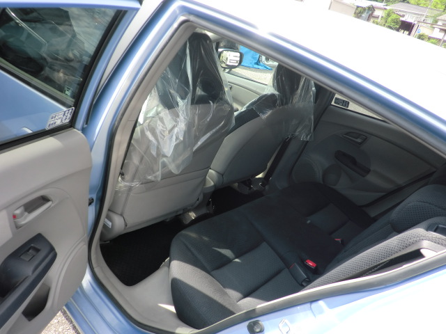 http://www.wy-it.jp/car/2010MODEL%20HONDA%20INSIGHT%20ZE2-1204893%20PP9.JPG