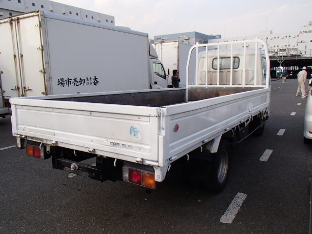 http://www.wy-it.jp/car/FE72EEV-500169_%E7%94%BB%E5%83%8F%20617.jpg