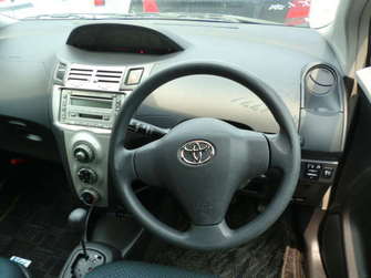 2007MODEL TOYOTA VITZ SCP90-2027153 P9.jpg