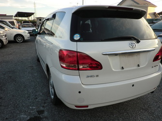 2001MODEL TOYOTA IPSUM ACM21W-0022840 P5.JPG