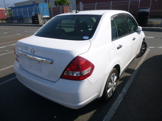 2007MODEL NISSAN TIIDA LATIO SC11-109508 P15.JPG